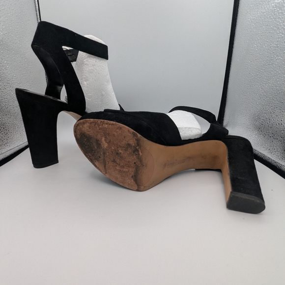 VINCE CAMUTO black heels - Picture 5 of 5